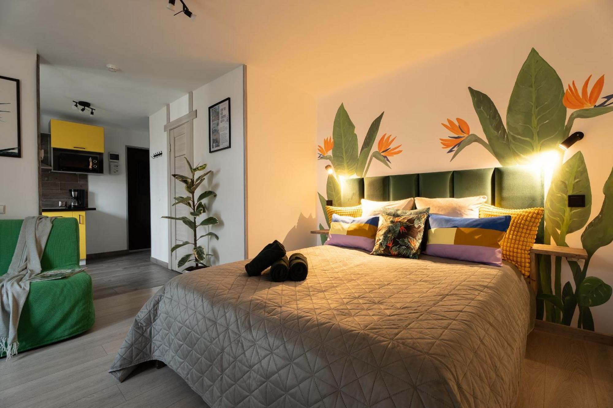 Green Garden & Private Parking Apartments With Playground Riga Exterior photo