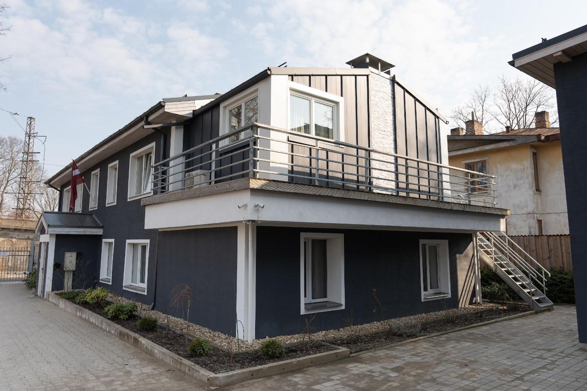 Green Garden & Private Parking Apartments With Playground Riga Exterior photo